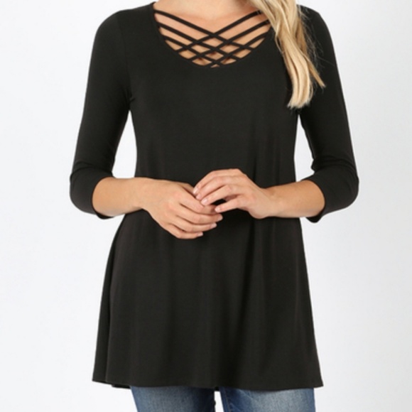 NWT Lattice front Tunic Top - Picture 2 of 2